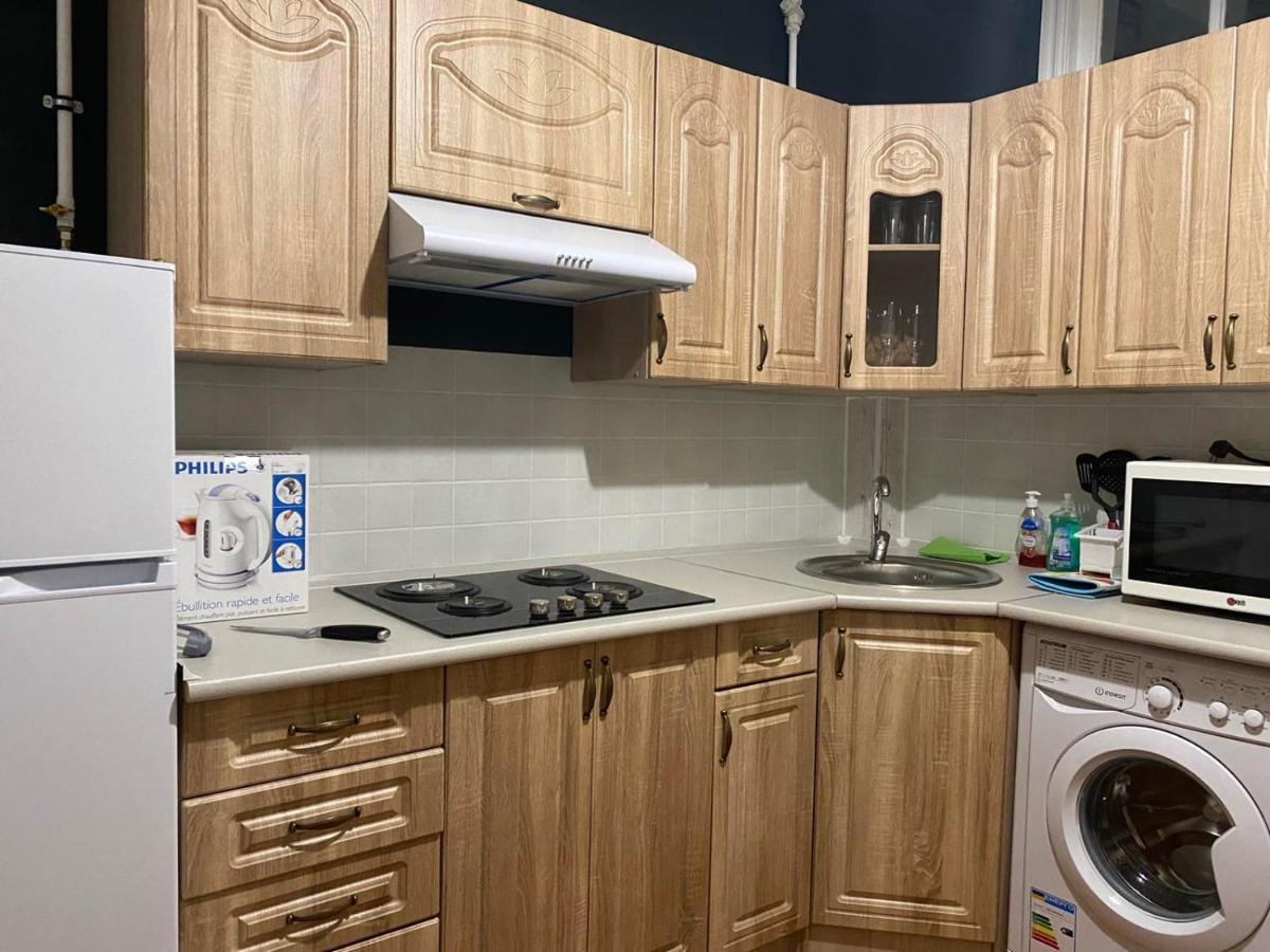 Freddies Apartment キエフ エクステリア 写真